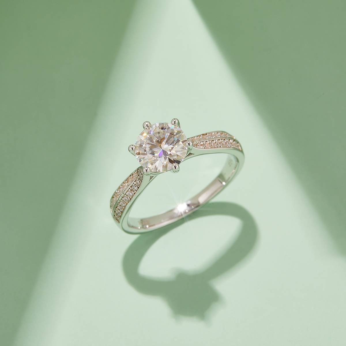 Starlight Queen S925 Silver Plated Platinum Moissanite Diamond Women's Ring 1.5 Carat D-Class